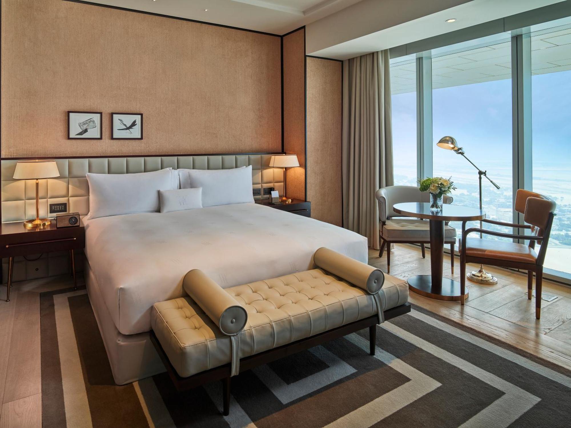 Waldorf Astoria Dubai International Financial Centre Ξενοδοχείο Εξωτερικό φωτογραφία A bedroom at the Ritz-Carlton, DIFC